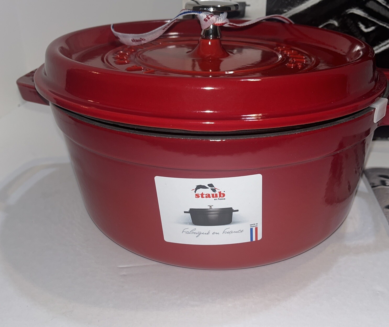 Staub Cast Iron 4-qt Round Cocotte #24 Red 9/3.8