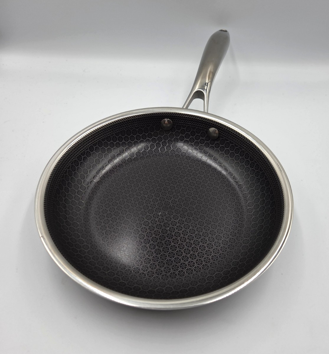 HexClad 8″ FRYING PAN with LID 8-Inch 8 Hybrid Non-Stick – Used Good Condition