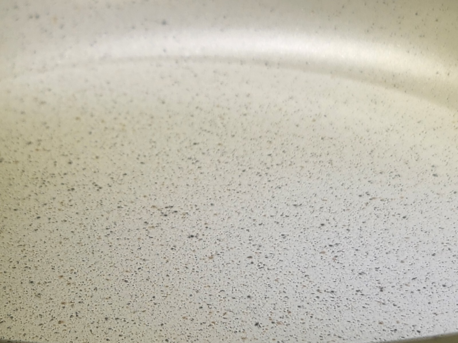 Earth Elements 9.5″ Fry Pan Non-Stick Frying Pan Cream w/ Gray Speckle EE24F01