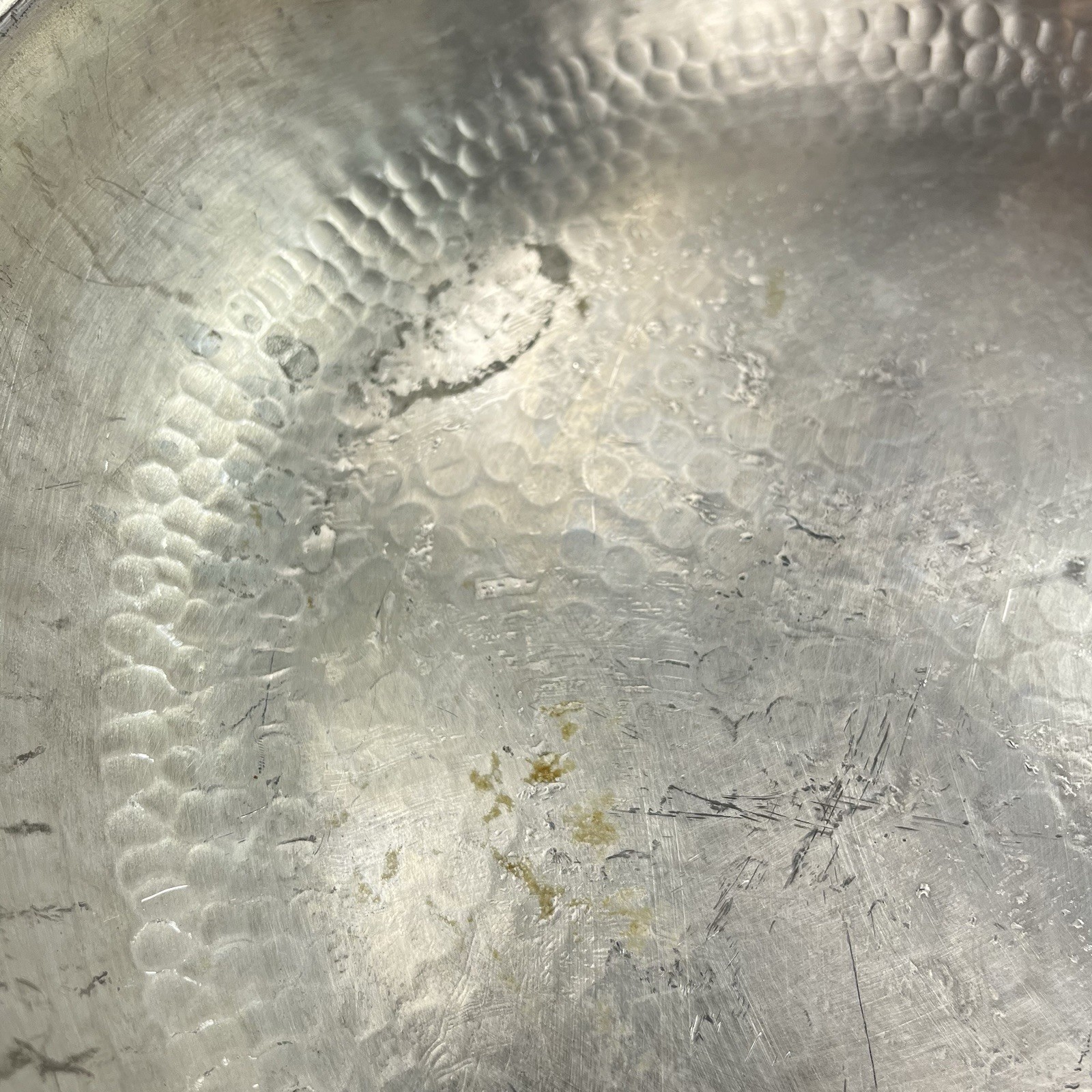 CU ARTIGIANA HAMMERED COPPER 12″ SAUCIER PAN W/ TIN LINING A MADE IN ITALY USED