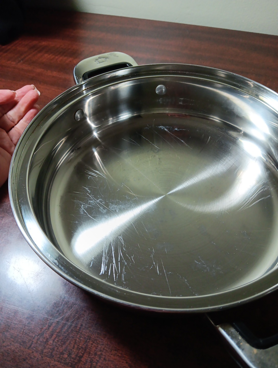 ONEIDA Immaculate Stainless Steel 18/10 Double-Handle Frying Sauce Pan with Lid