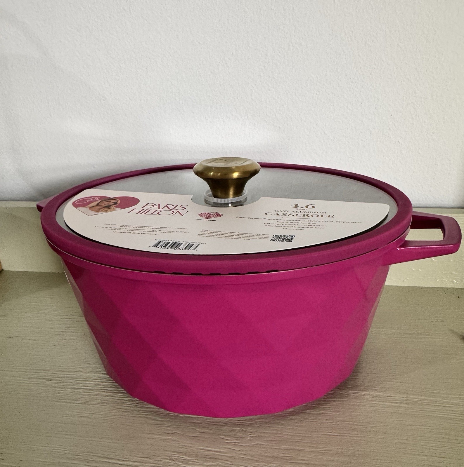 Paris Hilton 4.6 Qt Cast Aluminum Dutch Oven in Hot Tropic Pink Rare & VHTF!
