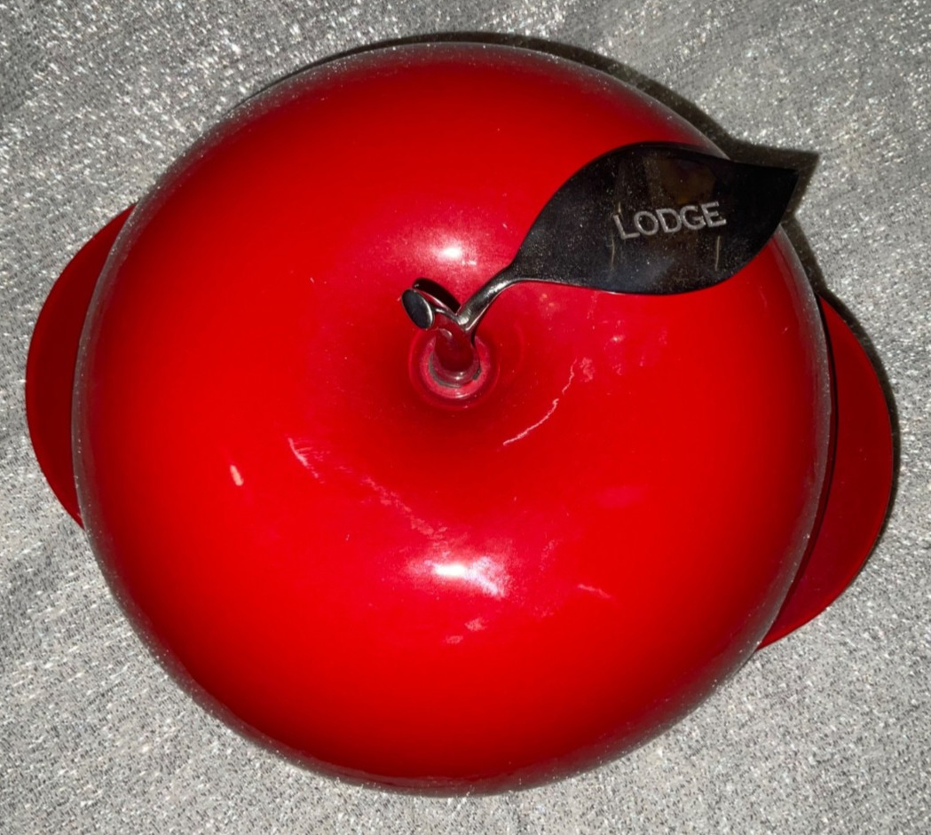 Lodge Enameled Cast Iron Dutch Oven with Lid 3 Qt Red Apple Shaped See Pics