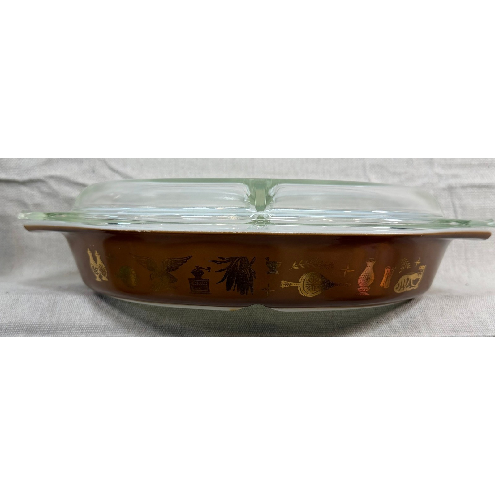 Vintage Pyrex Early American 1.5 Quart Divided Casserole Dish 043 Brown Gold Lid