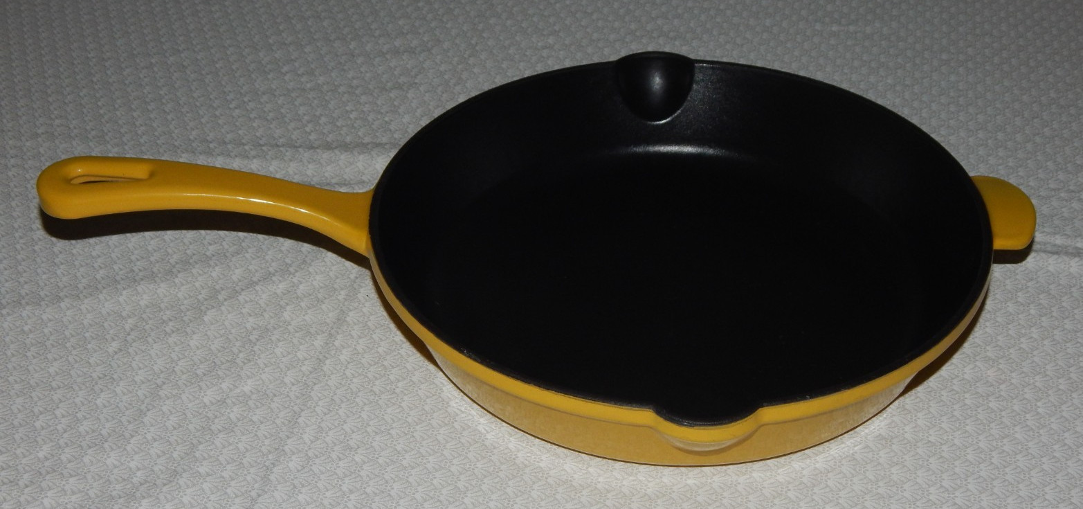 Cuisinart Cast Iron Enamel 10″ Skillet ~ Yellow ~ (C122-24) ~ RARE Color ~ NICE