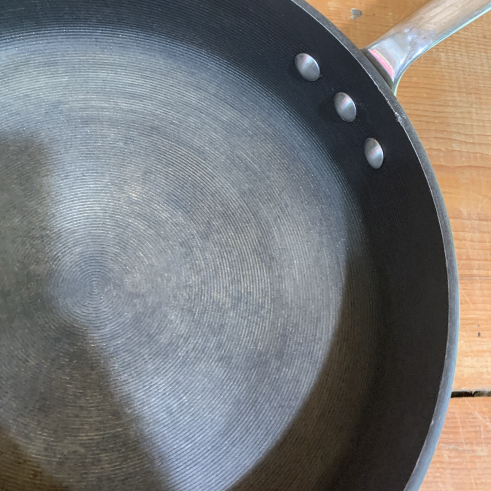 CIRCULON Commercial 12″ Non Stick Saute Pan 6 Qt 5.7 L Meyer Hong Kong HCBA496