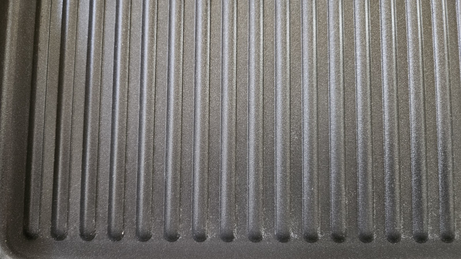 Pampered Chef Double Burner Grill Pan Nonstick with Corner Pour Spout, Used