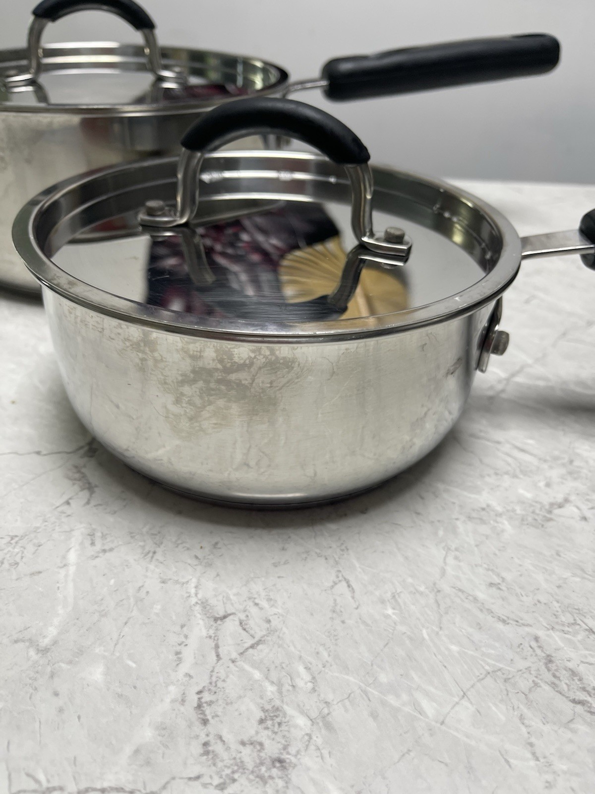 2 Stainless Steel 1L & 2.5L Cooking Pots Saucepans Unbranded