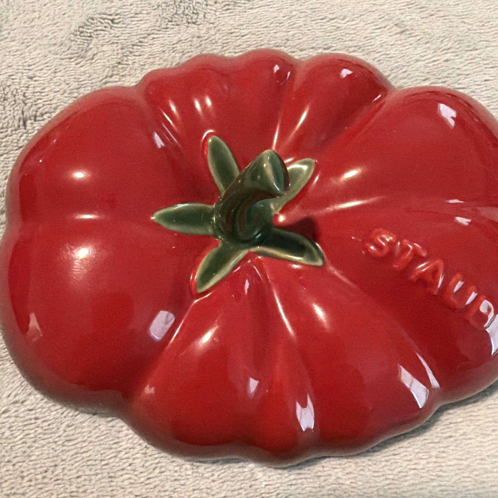 Staub Ceramic Petite Tomato Shaped Cocotte Mini Dutch Oven With Lid