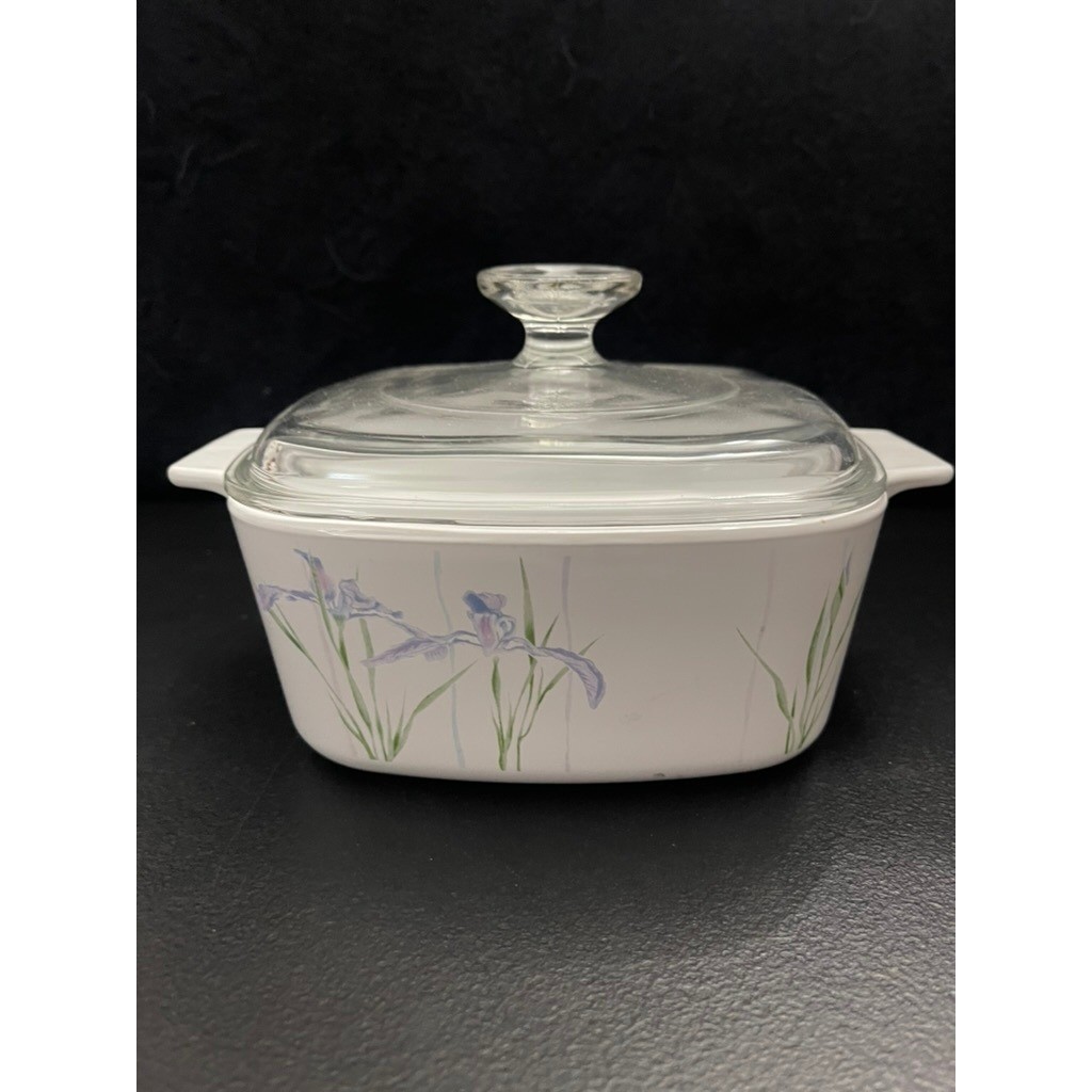 Corning Ware Iris Casserole Dish w/Glass Lid Square White Floral Baker 1.5 Liter