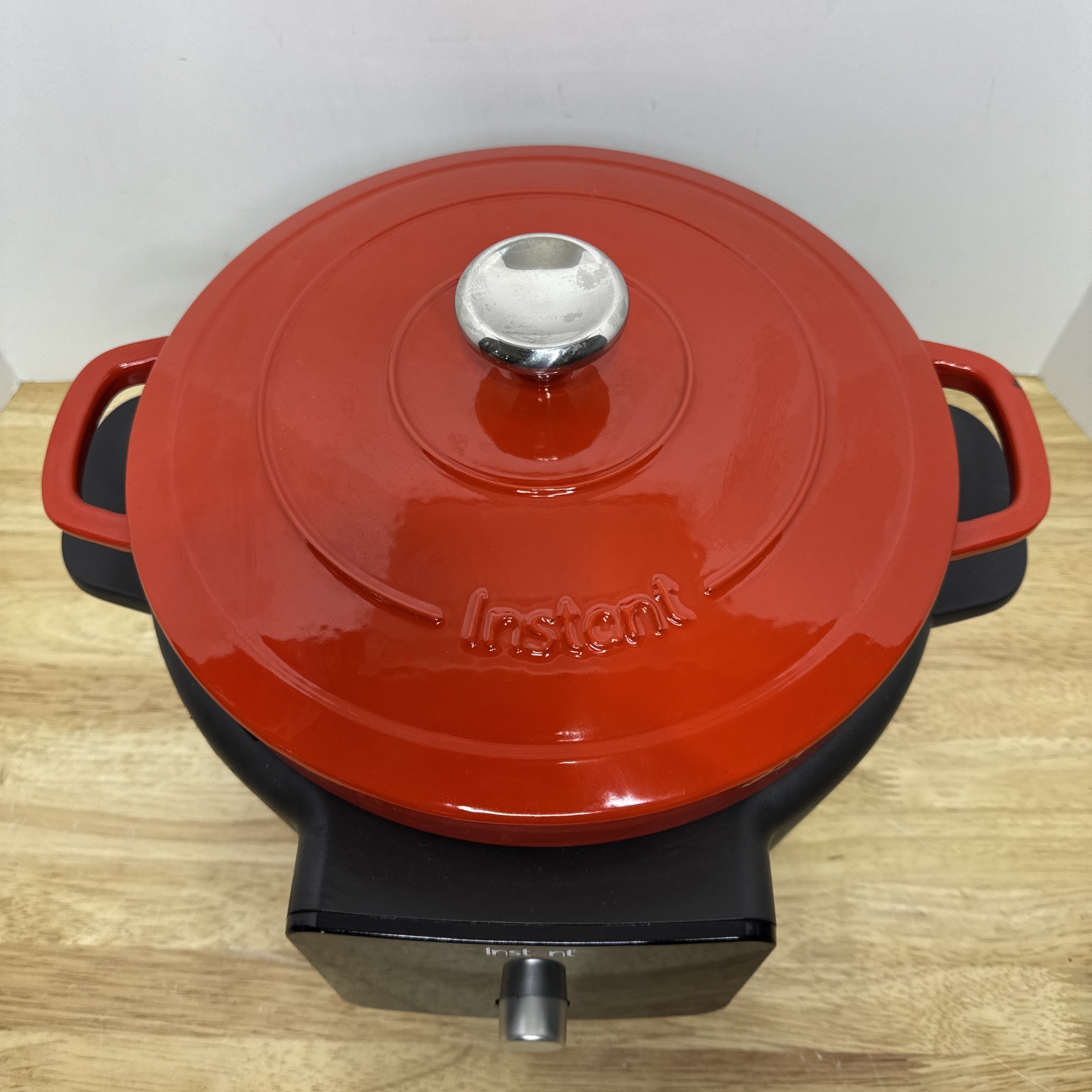 Instant Precision 6-qt Enamel Cast Iron Electric Dutch Oven Red – DOMC6001