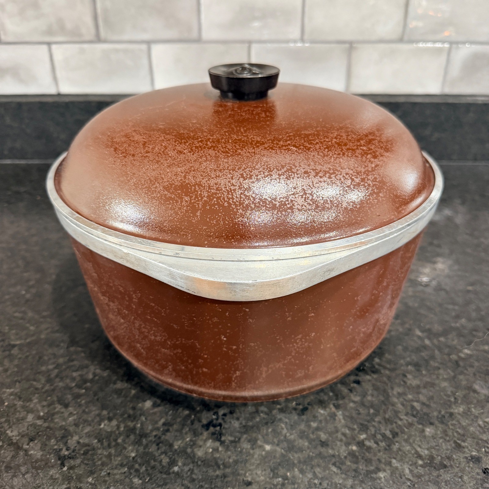 Vintage Club Cast Aluminum Dutch Oven with Lid Brown Stock Pot 8 Quart Very Used