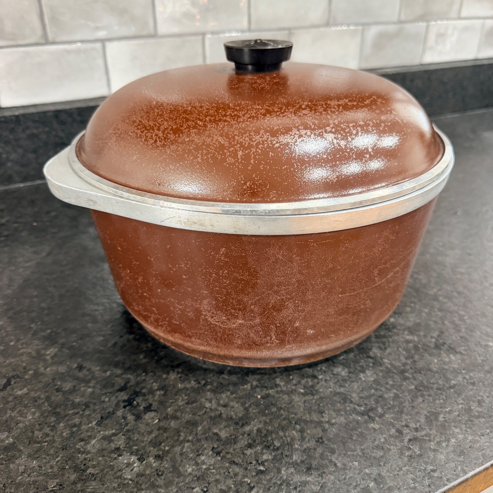 Vintage Club Cast Aluminum Dutch Oven with Lid Brown Stock Pot 8 Quart Very Used