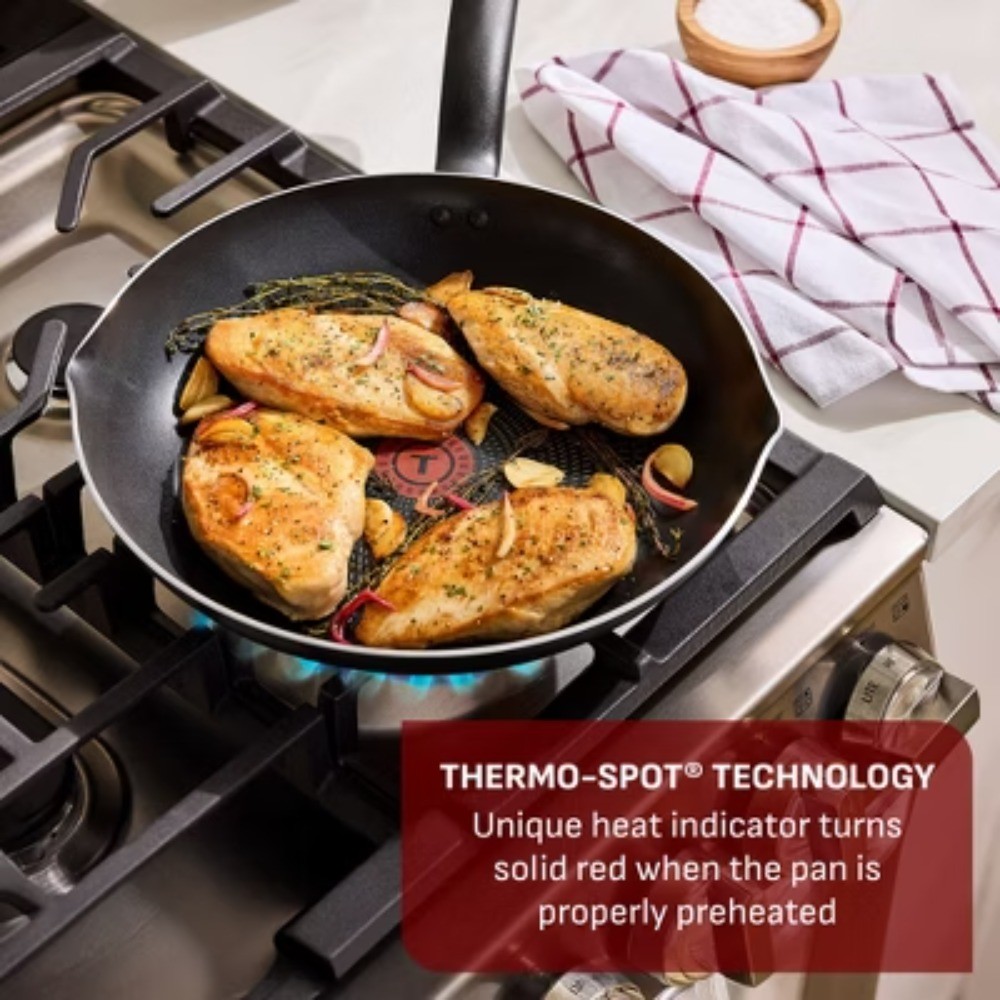 T-fal 10.5″ Frying Pan w/Lid, Simply Cook Nonstick Black