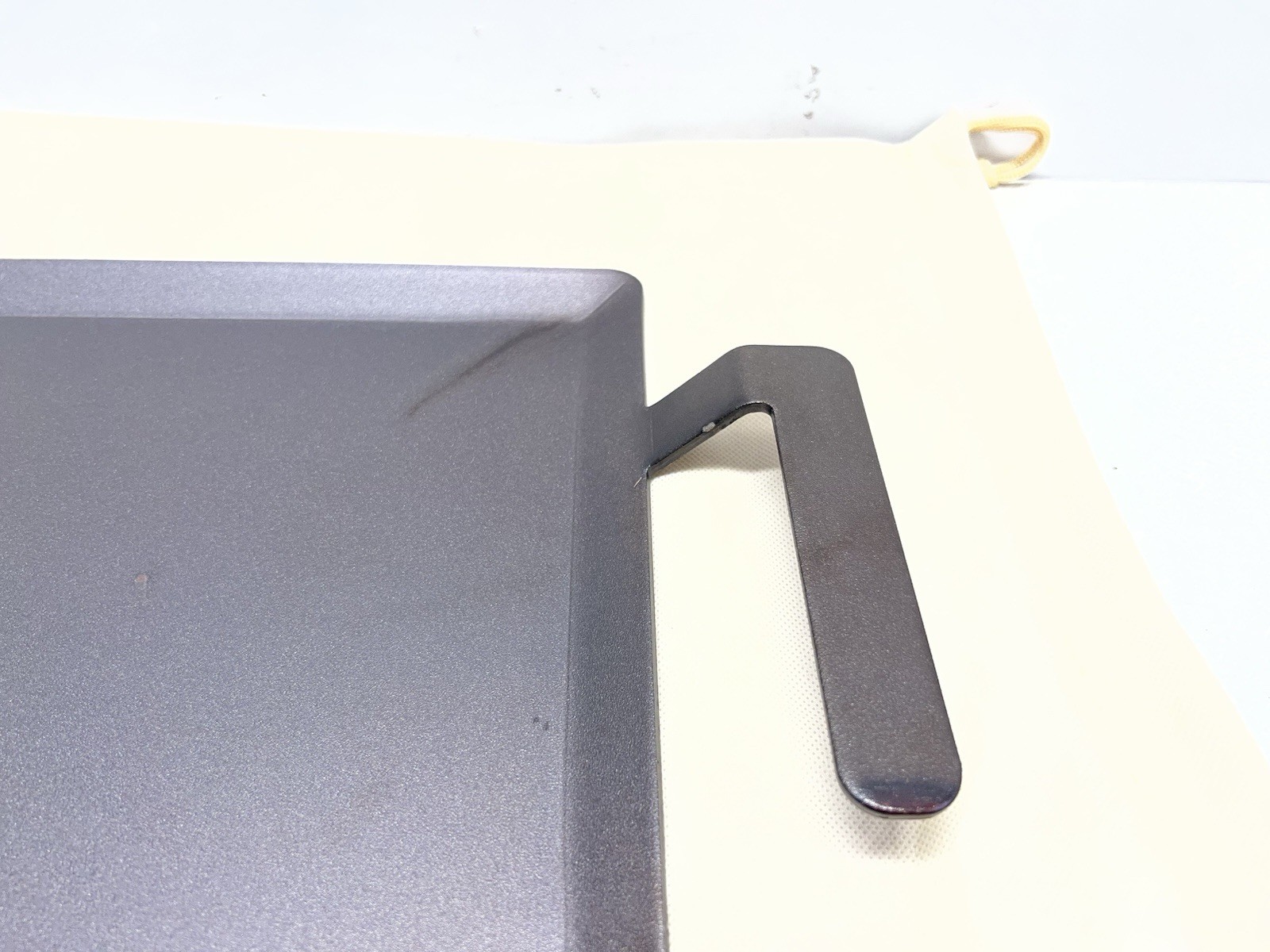 Made In Carbon Steel 24″ Griddle & Stainless Steel Press Bundle w/ Grill Press –