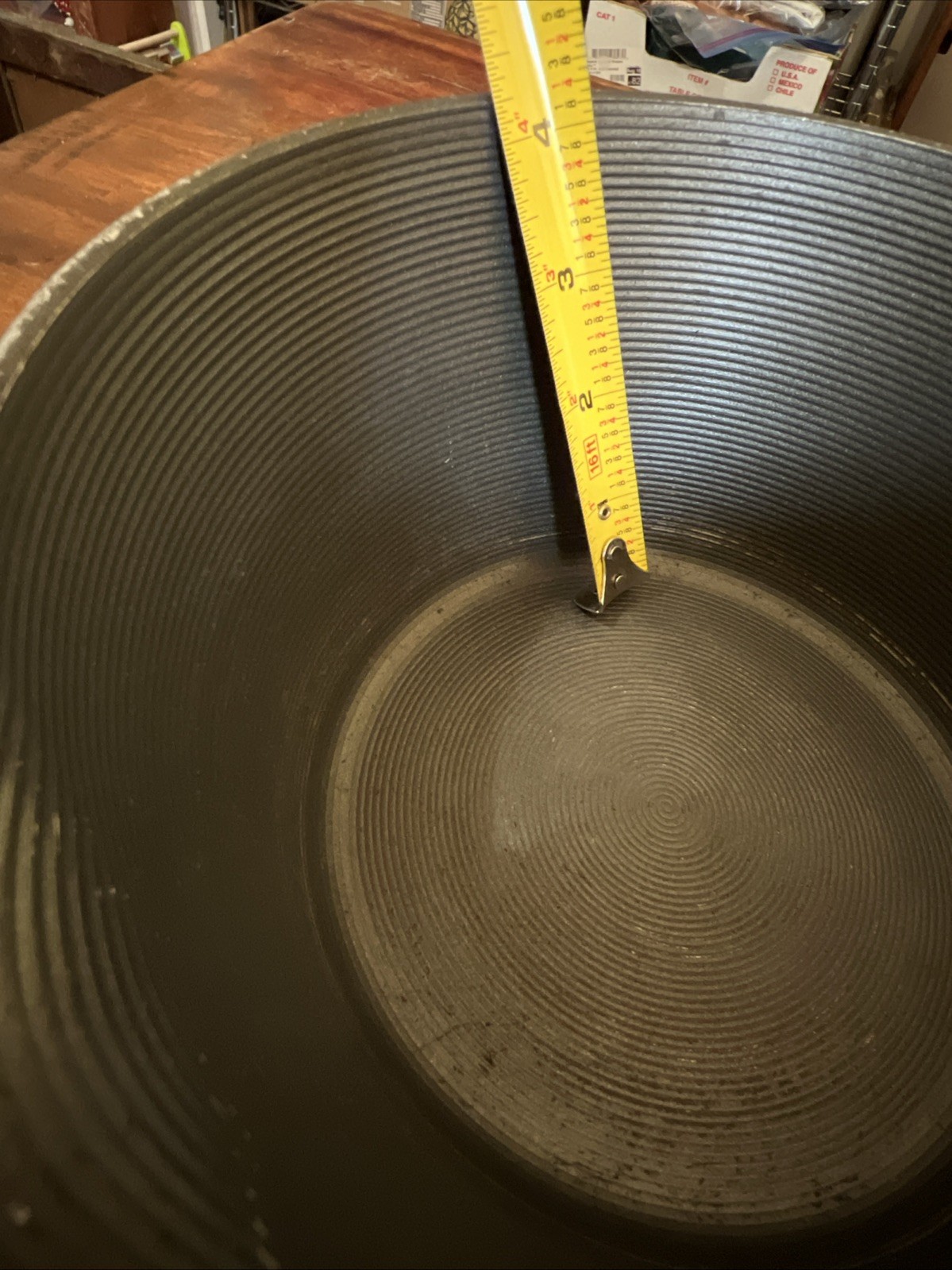 Circulon 2.5 Quart 2.4 L ~ Anodized Non-Stick Sauce Pan w/Lid ~Double Spout~READ