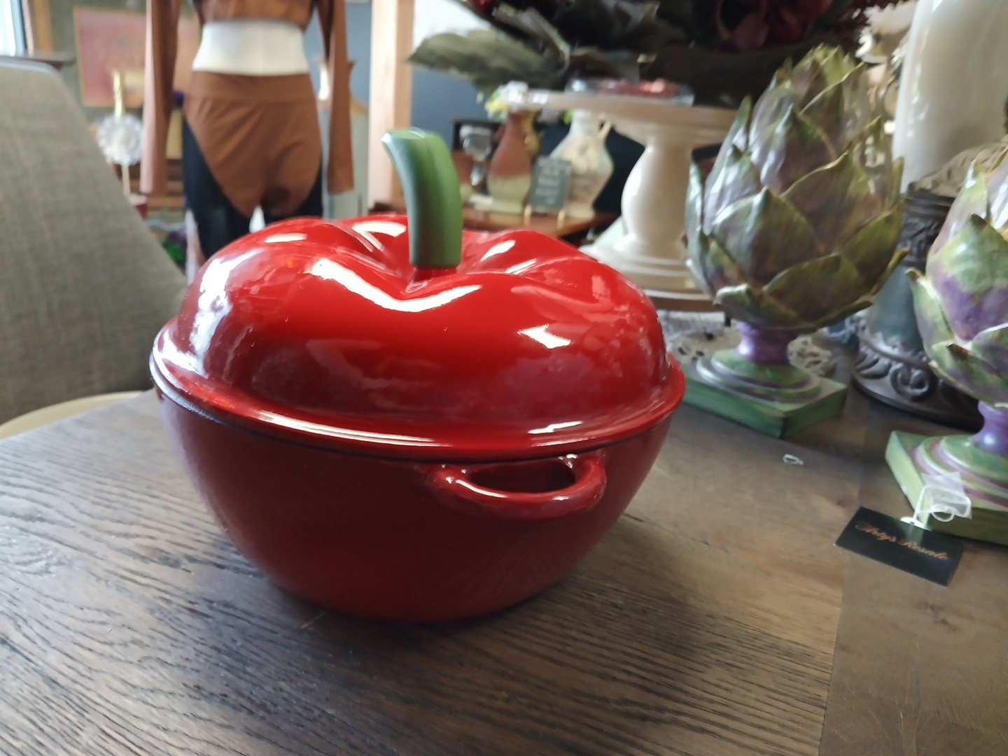 Technique Brand Cast Iron/Enamel Dutch Oven Red Tomato/Apple