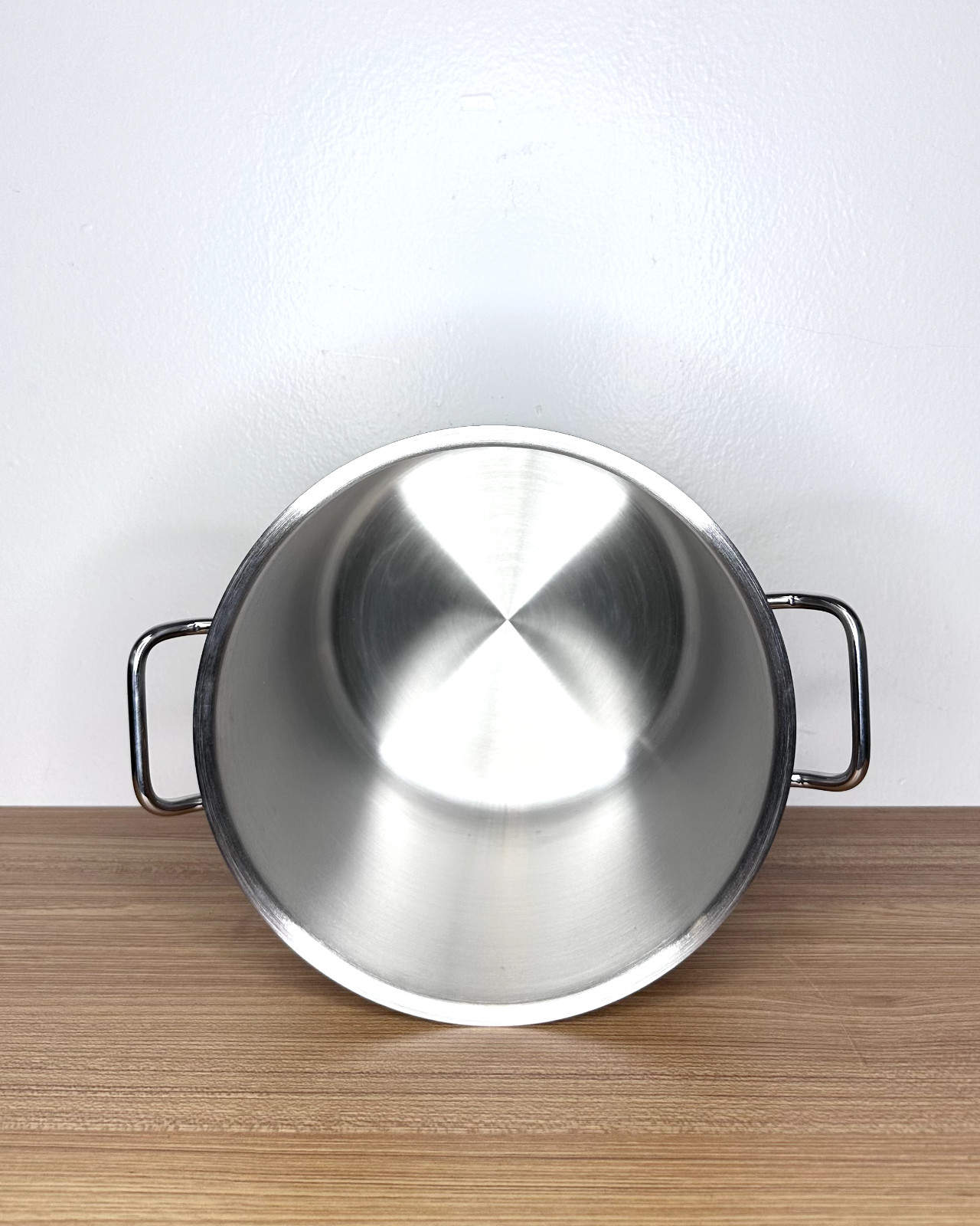 FOR CHARITY: ABC aluminum stock pot with lid, CSS-1010 10.5 quart [C]