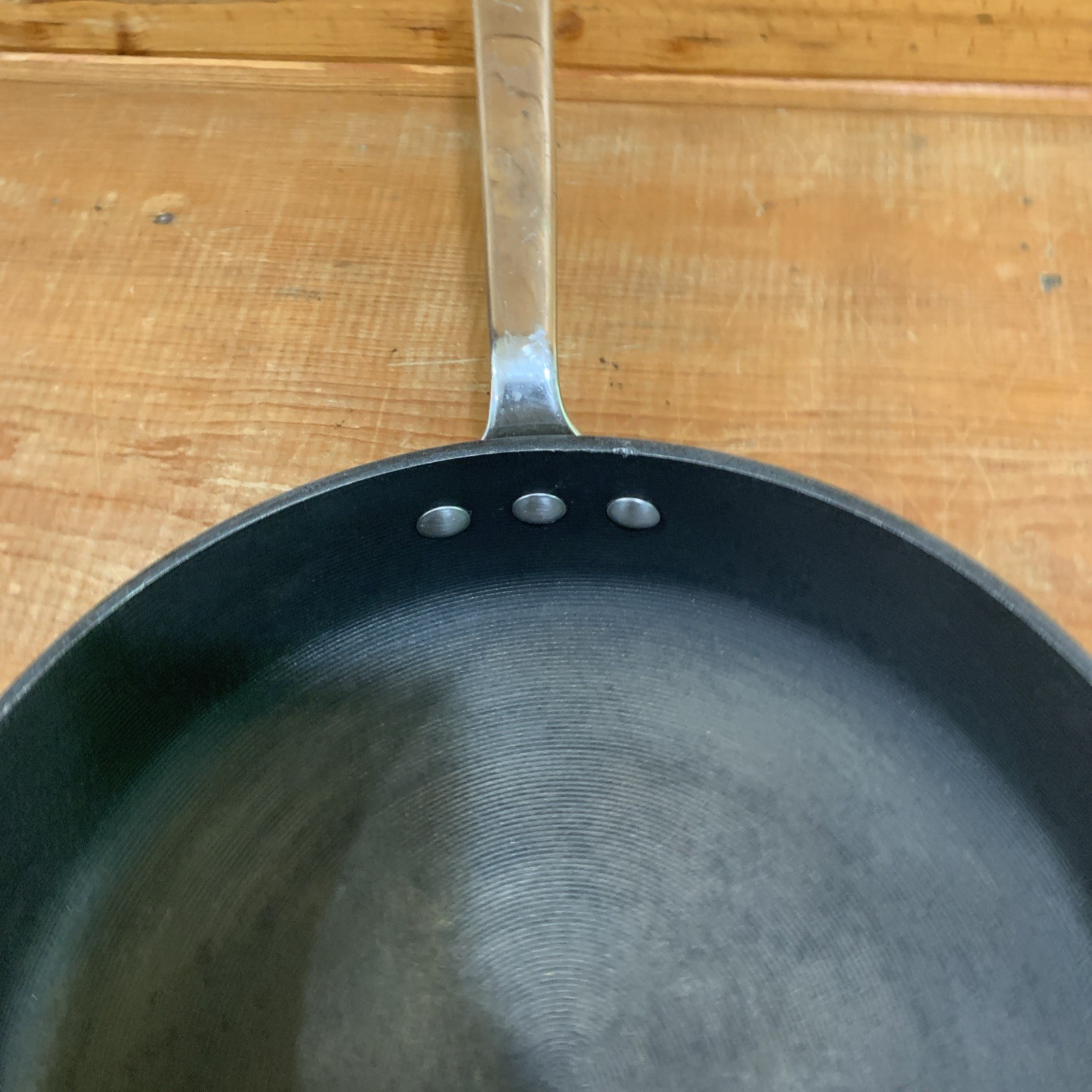 CIRCULON Commercial 12″ Non Stick Saute Pan 6 Qt 5.7 L Meyer Hong Kong HCBA496