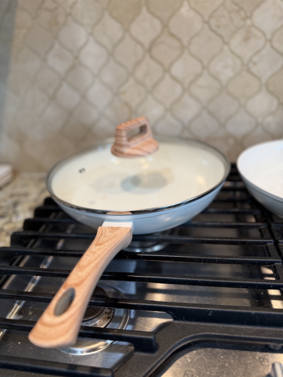 *NEW* Bazova 24pc Ceramic Nonstick Pots & Pans Set White, Titanium, 500°F