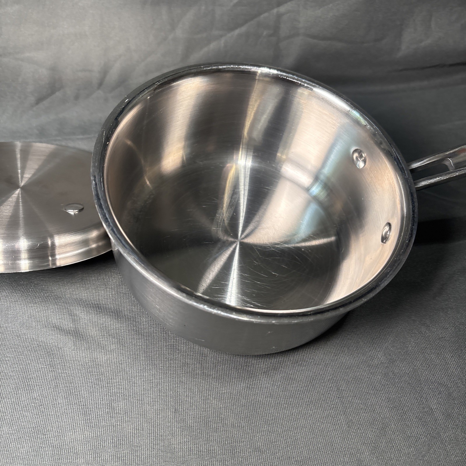 Cuisinart 1.5 Qt Saucepan & Lid MCP19-16N Multiclad Pro Triple Ply Stainless