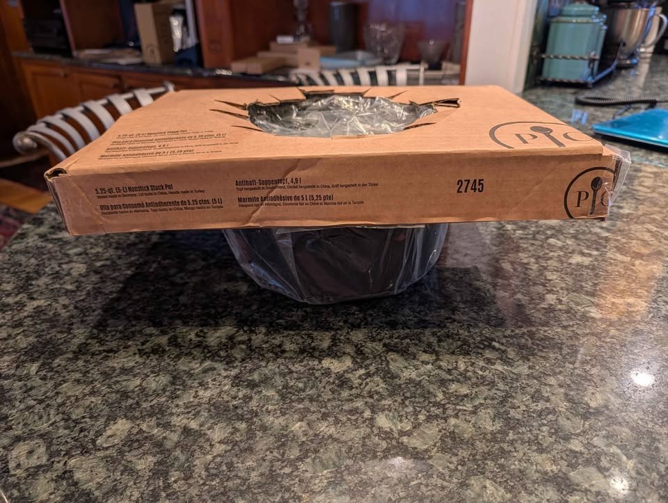 Pampered Chef 5.25 qt (5-L) Stock Pot W/Lid Non stick Made In Germany