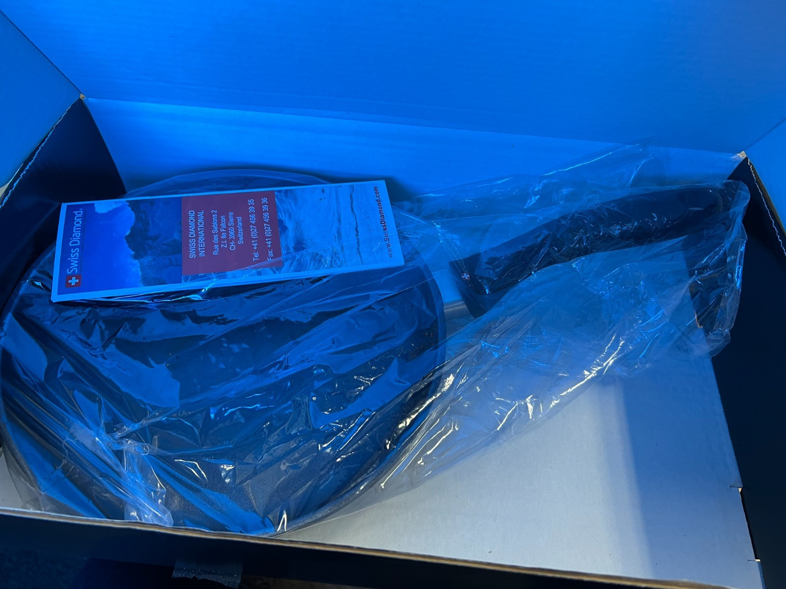 Swiss Diamond – 9.5″ Induction Fry Pan w/Glass Lid 6424ic in retail box