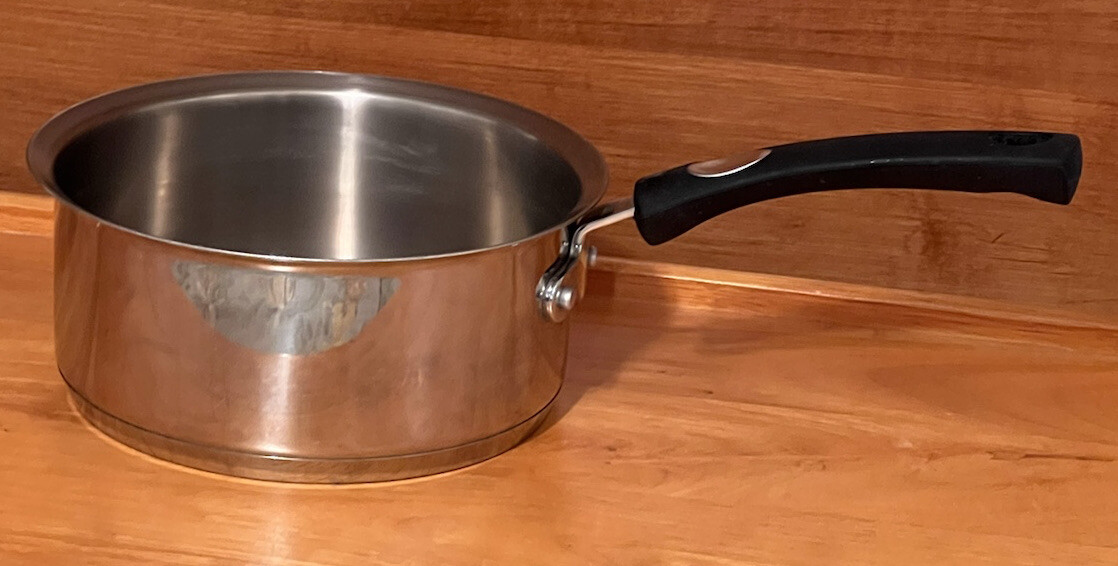 Tramontina 18/10 Stainless Tri Ply Base 3 Qt 20 CM Pot Sauce Pan Silicone Handle
