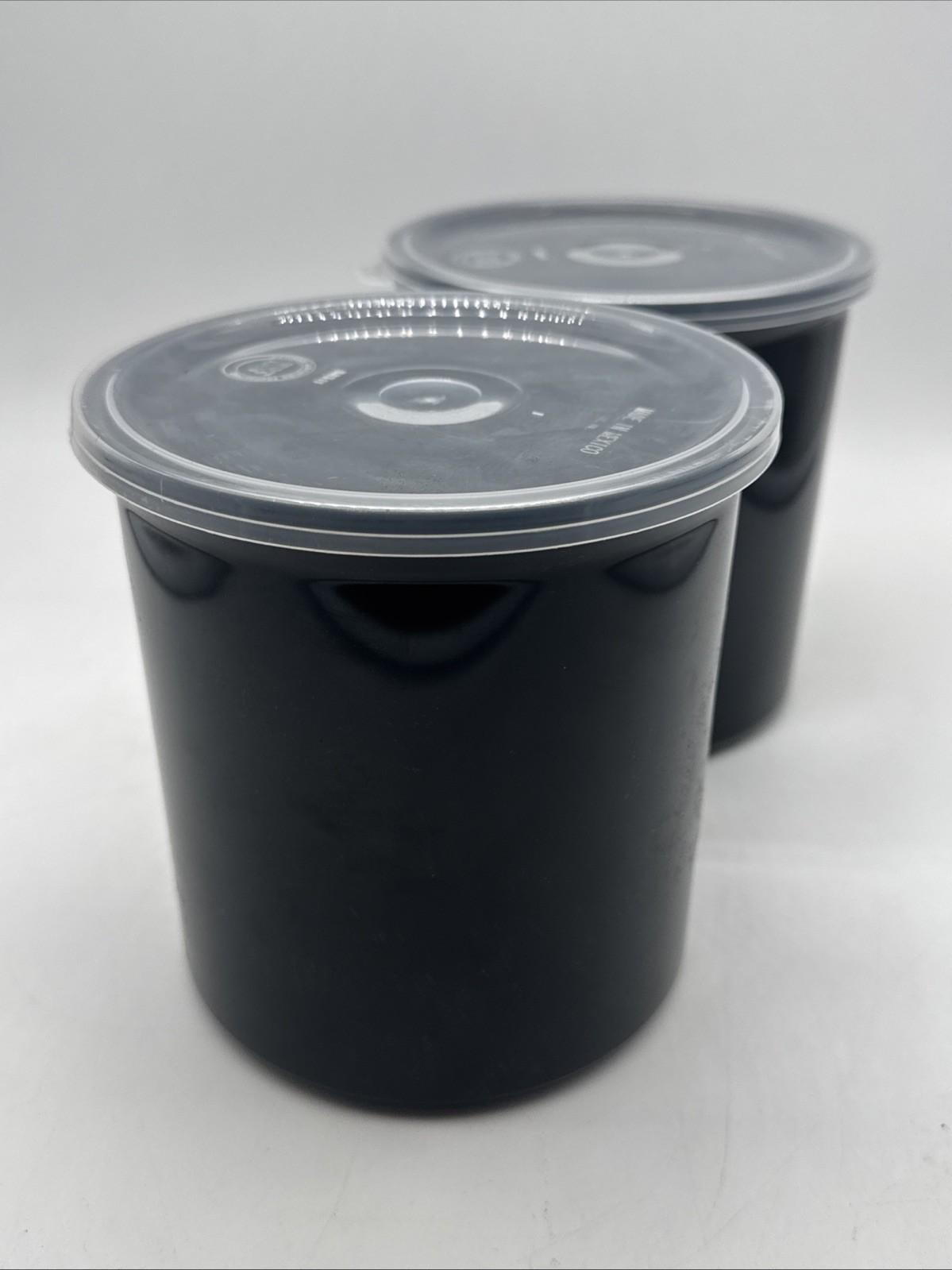 Carlisle 30103 Classic 1.2 Qt. Black Crock with Lid 2 PACK