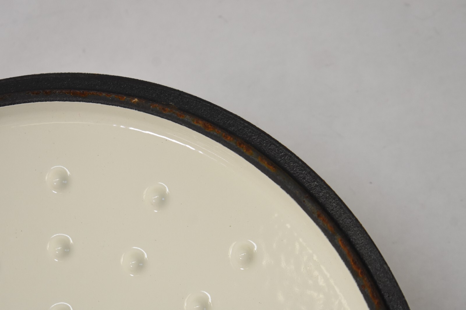 Overmont Lid Replacement For Enameled Cast Iron Dutch Oven White/Beige CHIPPED