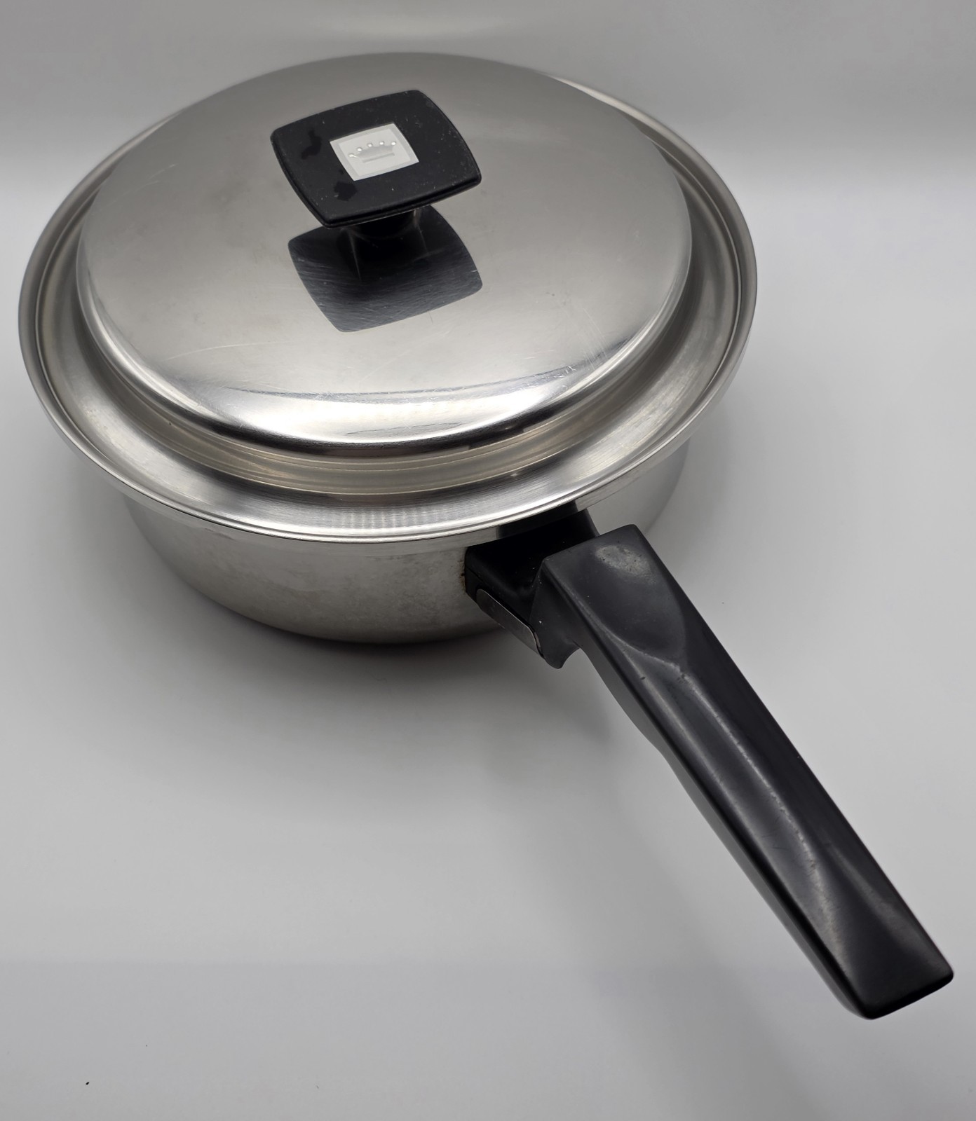 Flavor-Seal Saucepan 1 1/4 Quart With Lid 18/8 3 Ply Stainless Steel