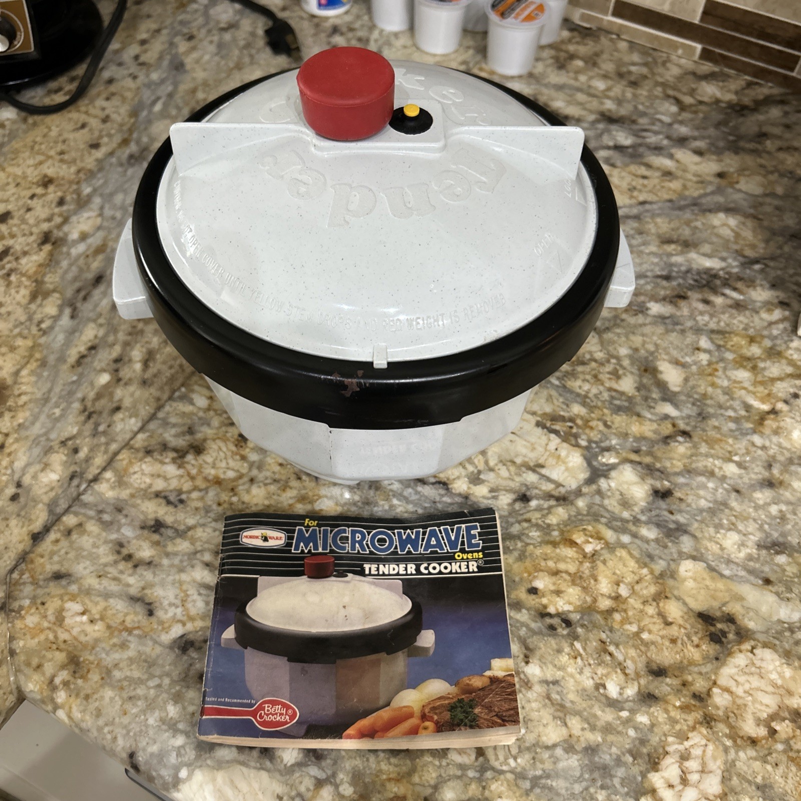 Nordic Ware : Tender Cooker : Microwave Pressure Cooker : 2.5 Qt