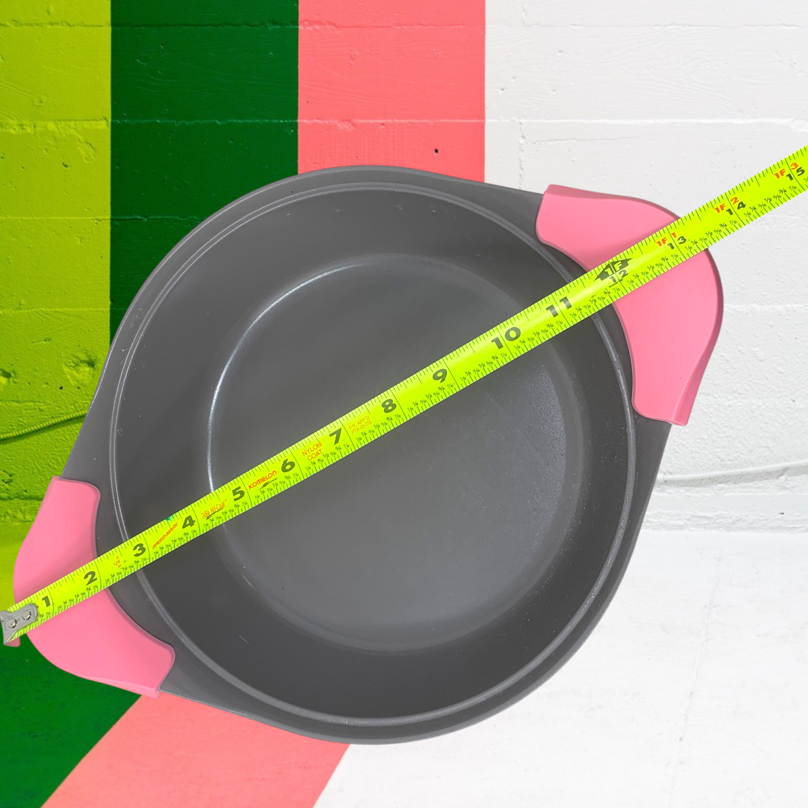 Neoflam Pink Enamel Dutch Oven Stock Pot Glass Lid Silicone Handles Korea
