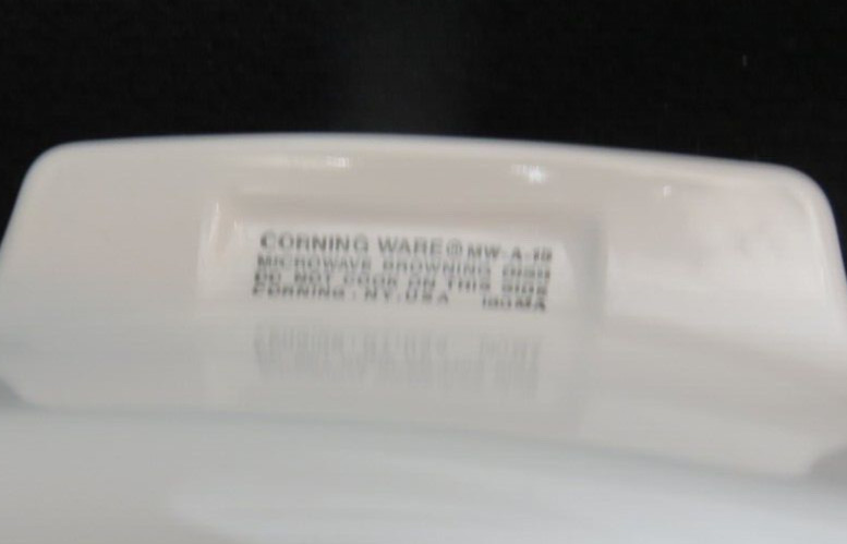 Vintage Corning Ware 2 Quart Microwave Browning Dish with Lid MW-A-19