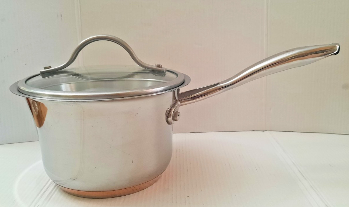 Kirkland Signature Professional NSF Stainless Copper Core 1.7 Qt Saucepan & Lid