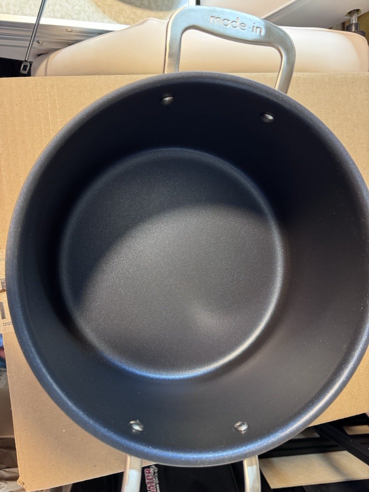 Made In 8 QT Stockpot Non-Stick Silver/Black Double Handles Gas/Electric Oven