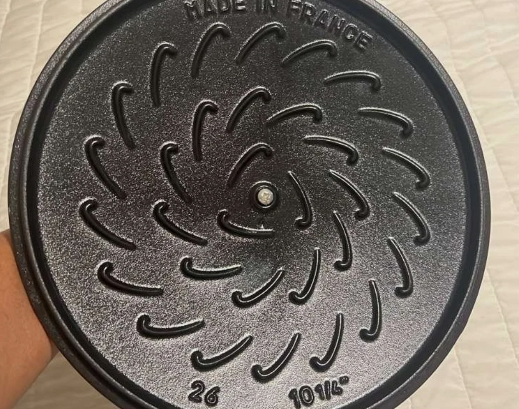 Staub Cast Iron 5.25 qt, Essential French Oven, Grenadine