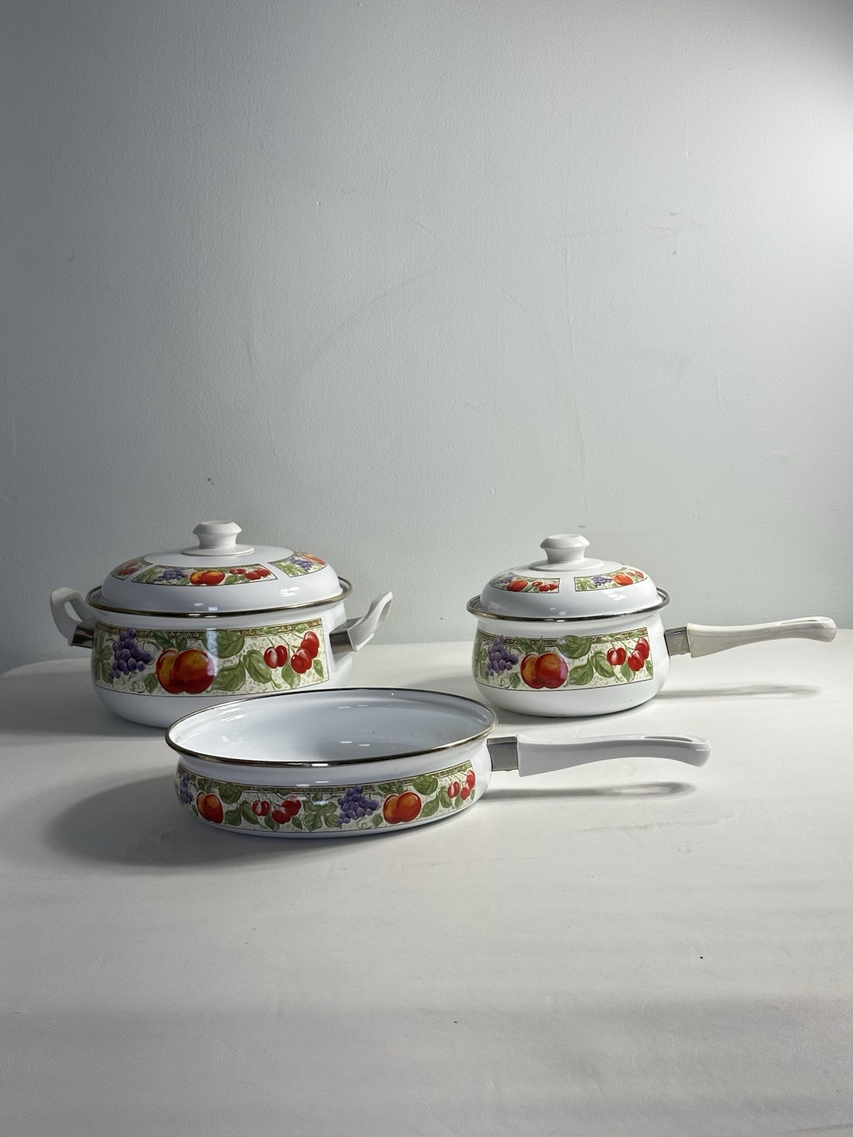 Vintage Fruit Enamel Cookware 5 Pc Retro Pots Pans Lids Kitchen Handle 70s MCM