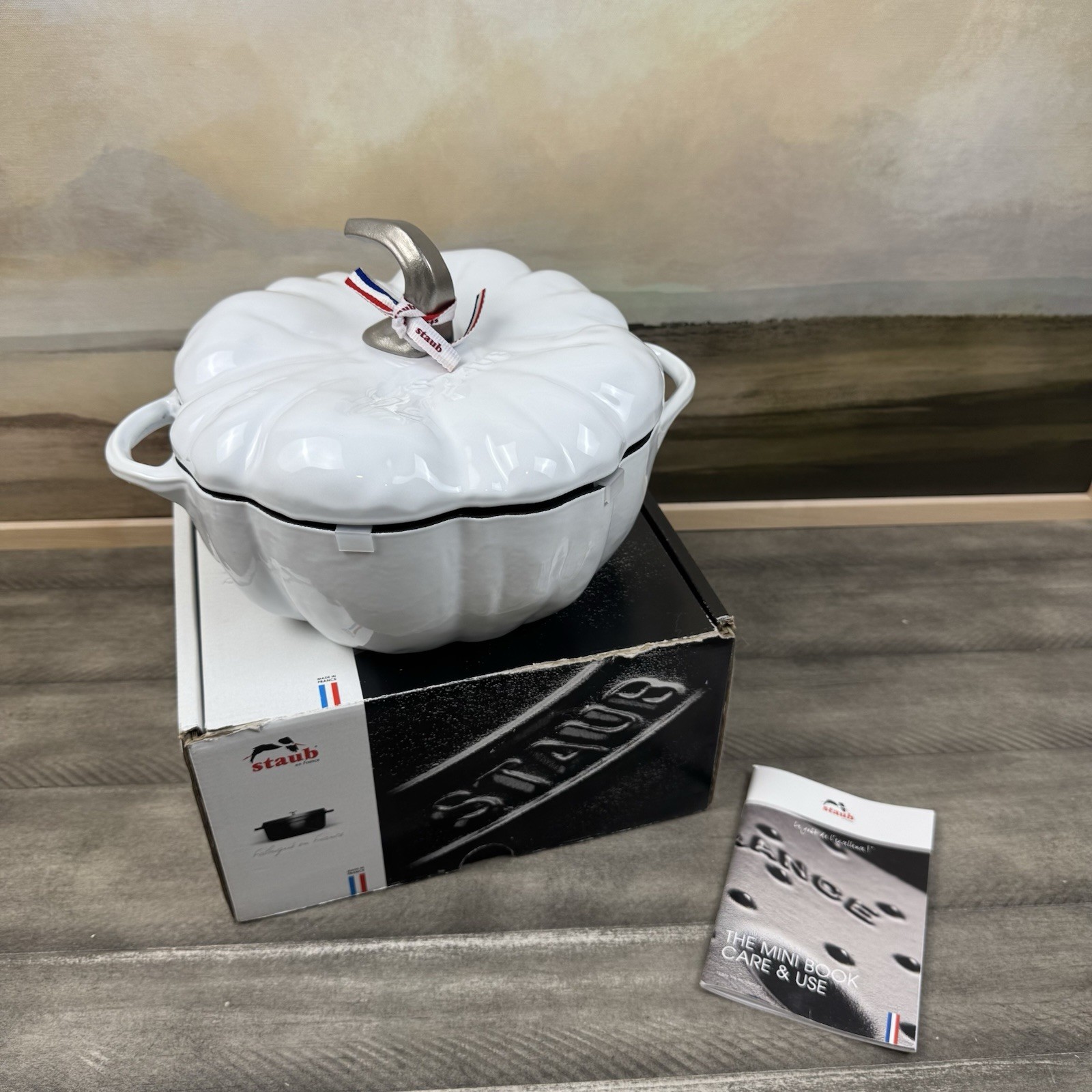 Williams Sonoma Staub Cast Iron Dutch Oven 3.5-qt Pumpkin Cocotte White Silver