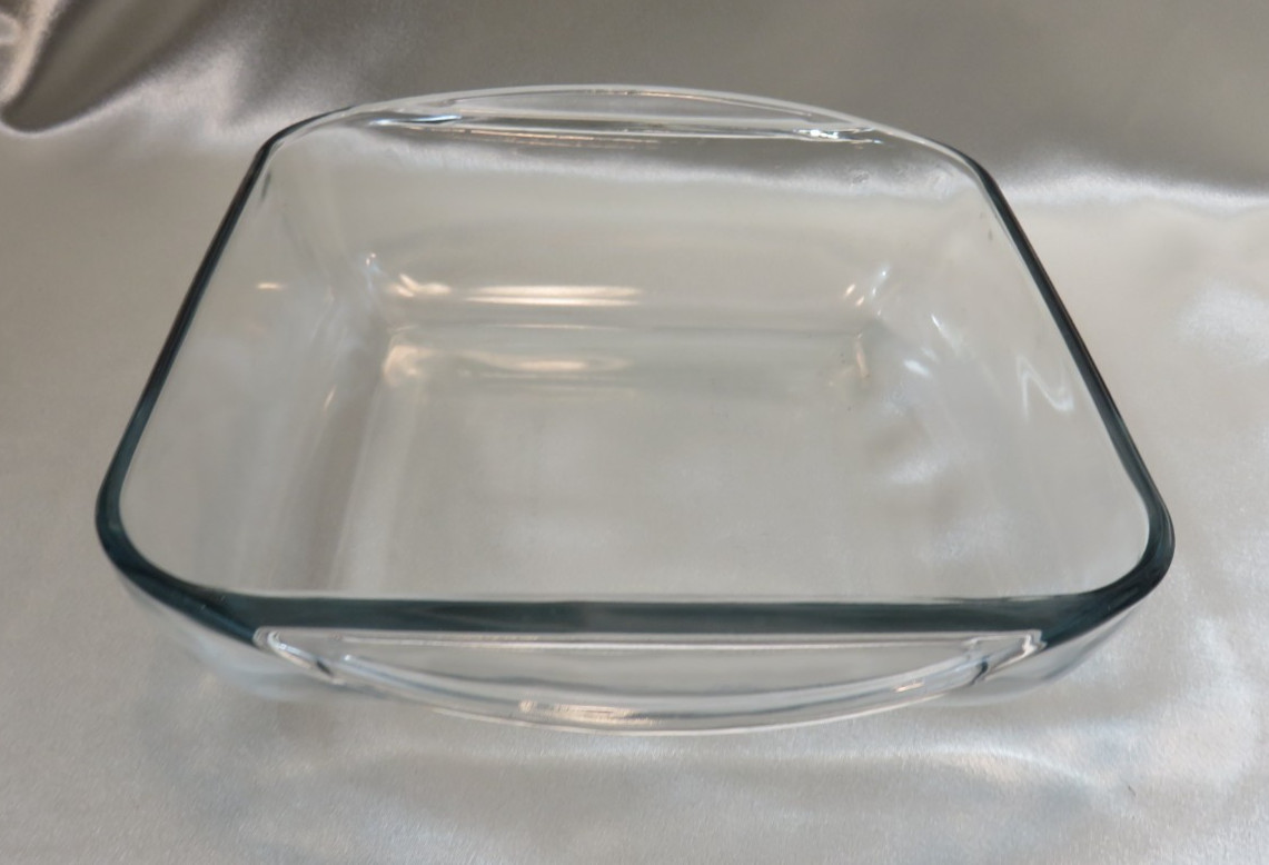 Anchor Hocking Essentials Casserole Baking Dish 8″ x 8″ x 2-1/2″ With Lid 2 QT