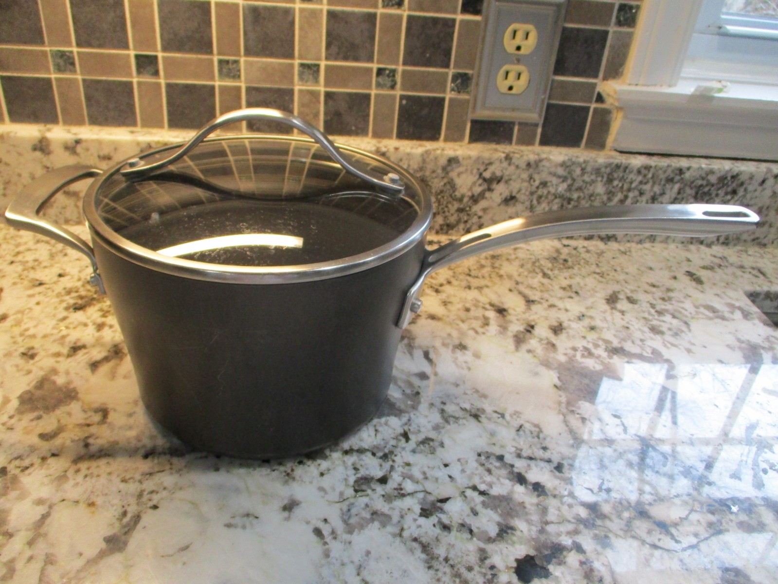 Kirkland Signature Hard Anodized Aluminum 4 qt Covered Sauce Pan w Lid – NSF