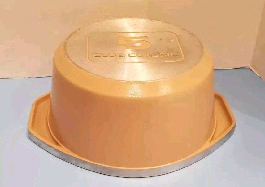 Club Classic 5 Dutch Oven 5 Qt Aluminum Pot W/ Lid Yellow / Brown Vtg
