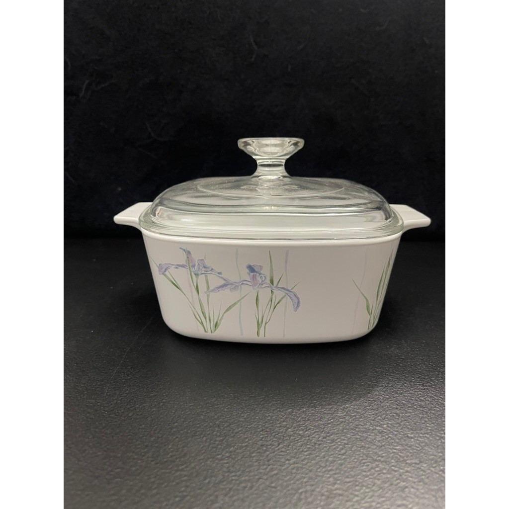 Corning Ware Iris Casserole Dish w/Glass Lid Square White Floral Baker 1.5 Liter