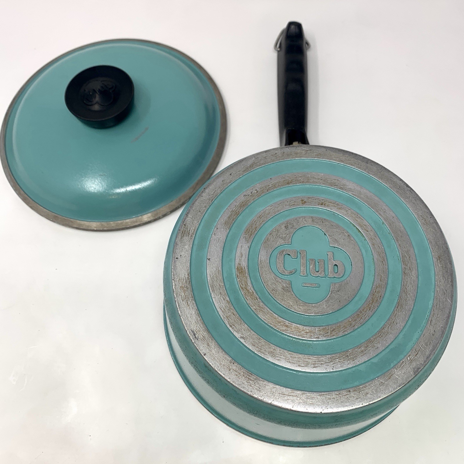 VTG CLUB Brand Pot With Lid. Turquoise-Teal Blue. 1.5 Quart Sauce Pan, 1960s USA