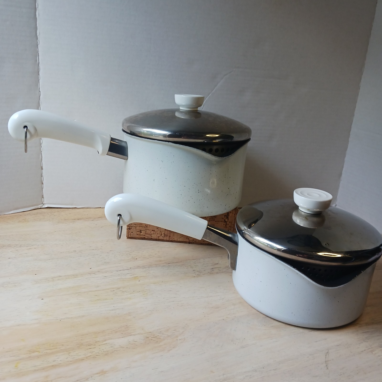 Vintage Revere Ware Spectrum Speckled White 1qt & 2qt Nonstick Pots with Lids