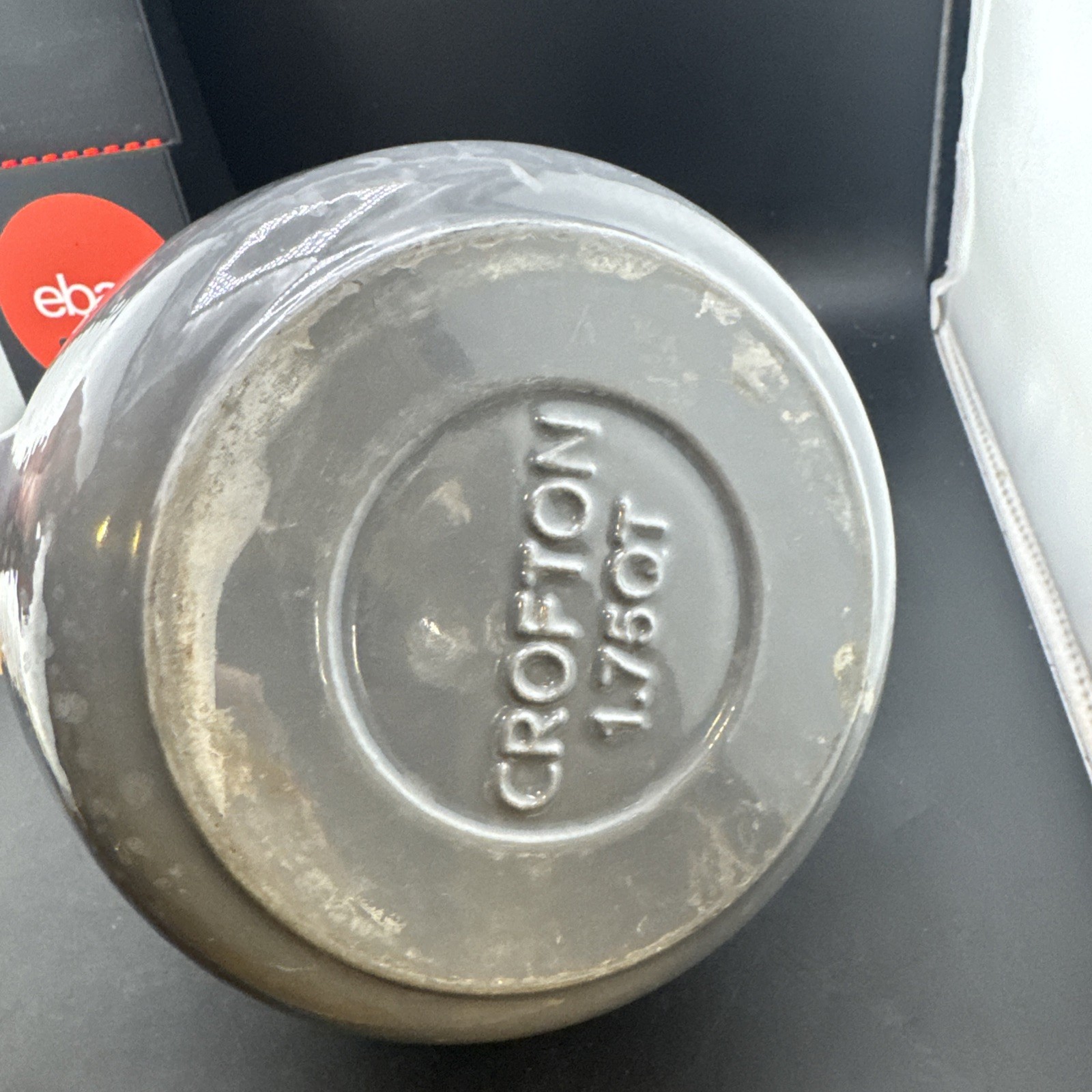 Crofton 1.75QT porcelain Pot