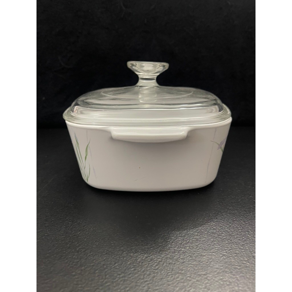 Corning Ware Iris Casserole Dish w/Glass Lid Square White Floral Baker 1.5 Liter