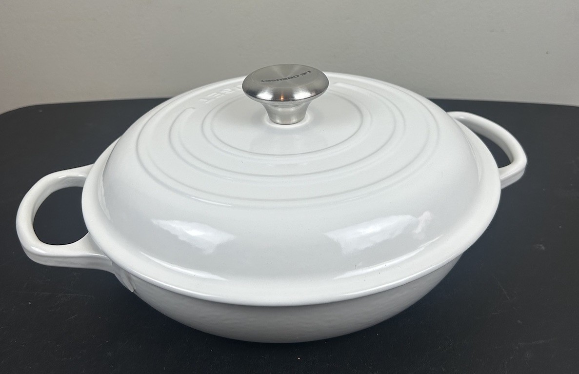 Le Creuset Signature Braiser Cast Iron Casserole Pan Shiny White 2.2L 26cm 2.25