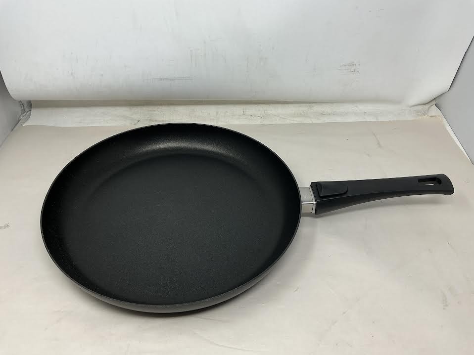Scanpan URBAN 12.5 Inch Fry Pan – Detachable Handle