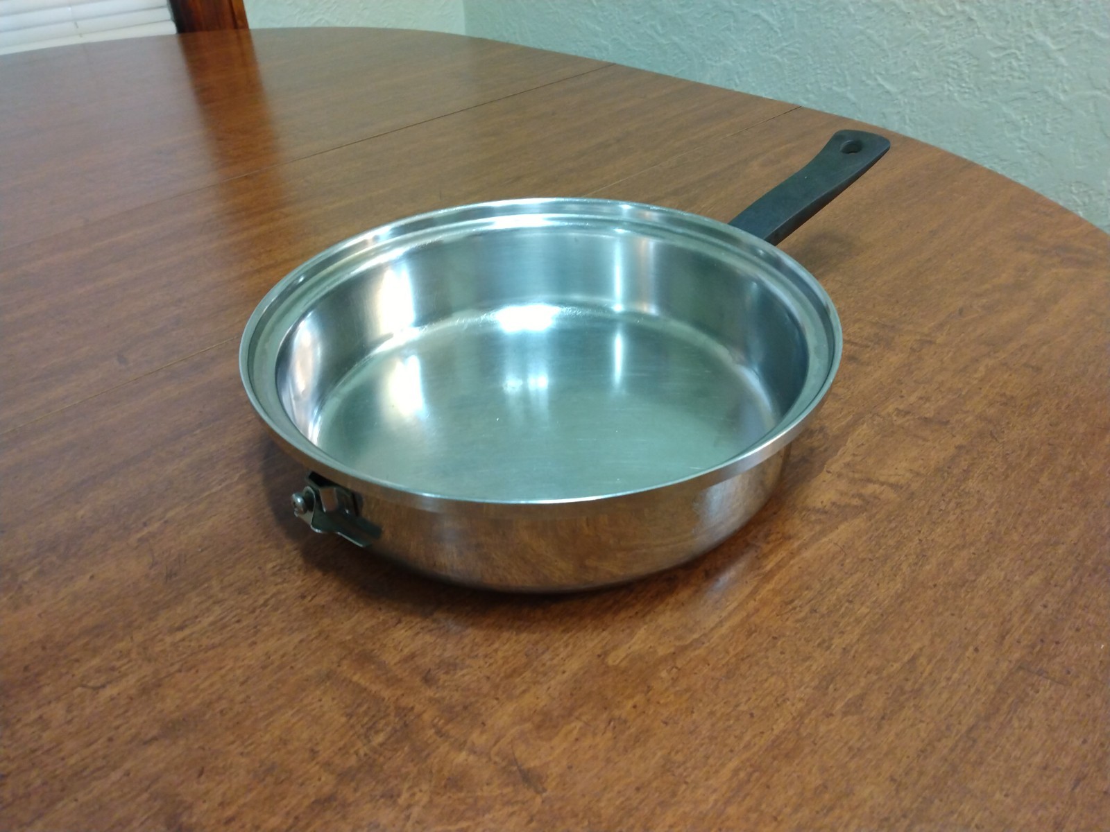 VTG Cordon Bleu 7-Ply T304 Stainless Steel Skillet 10.5″ USA Missing One Handle